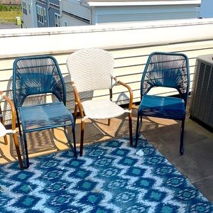 Patio chairs - New